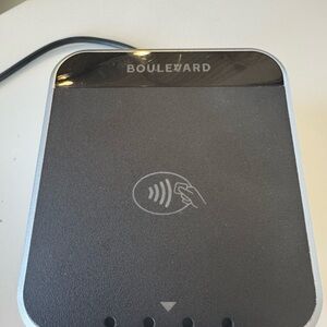Boulevard Black Contactless Payment Terminal